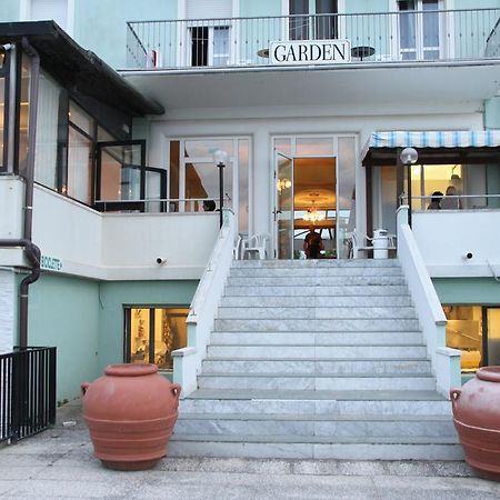 Hotel Garden Cattolica Exterior foto