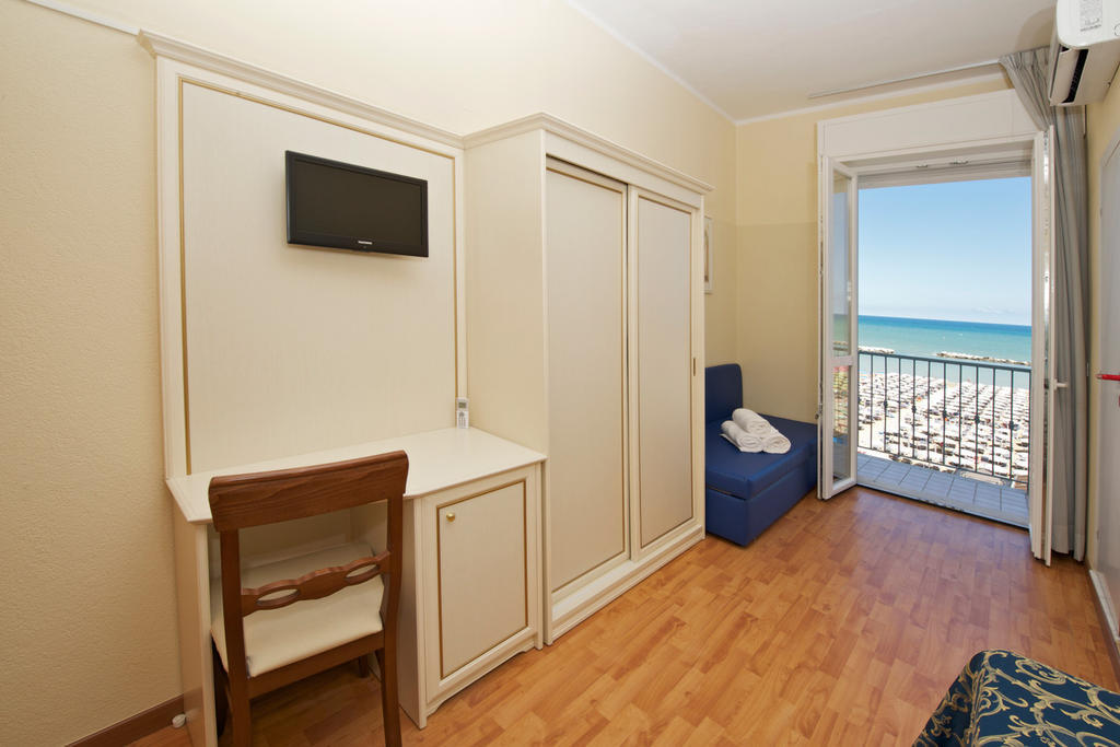 Hotel Garden Cattolica Habitación foto