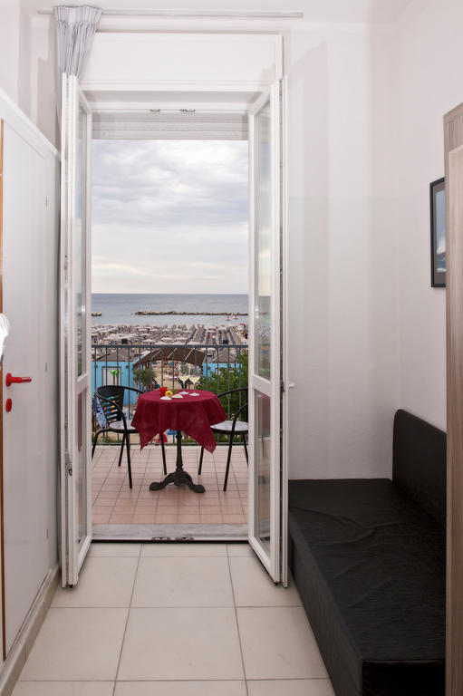Hotel Garden Cattolica Habitación foto