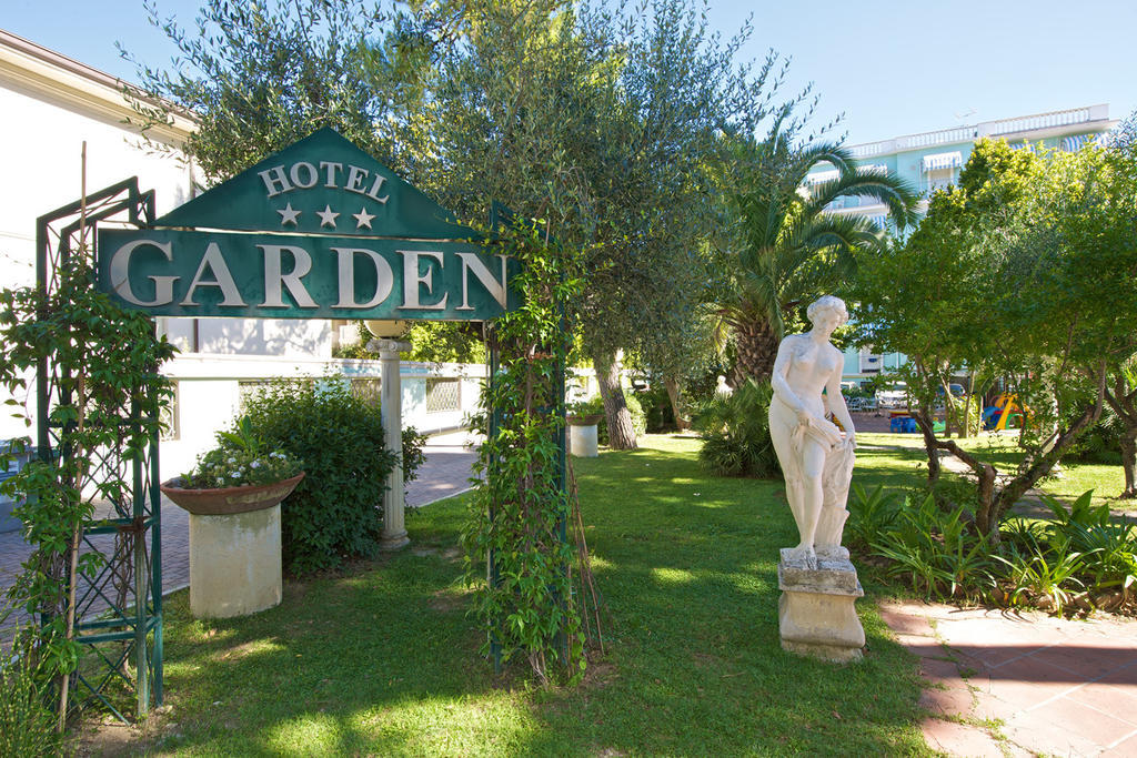 Hotel Garden Cattolica Exterior foto