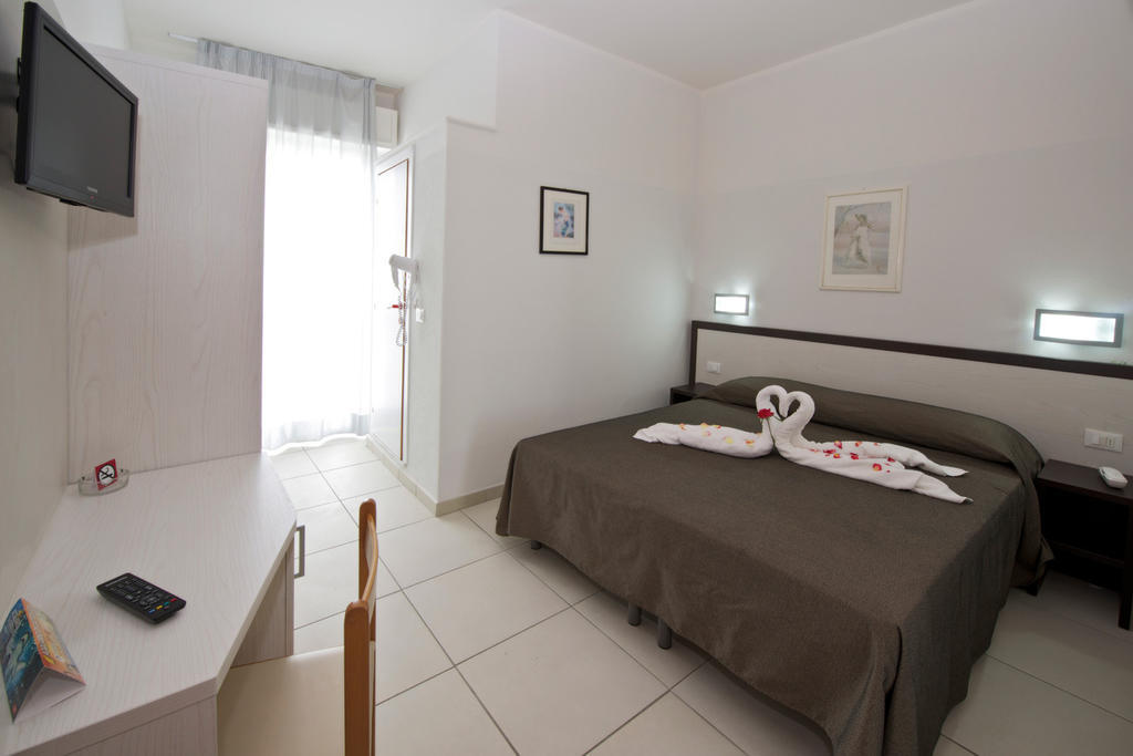 Hotel Garden Cattolica Exterior foto
